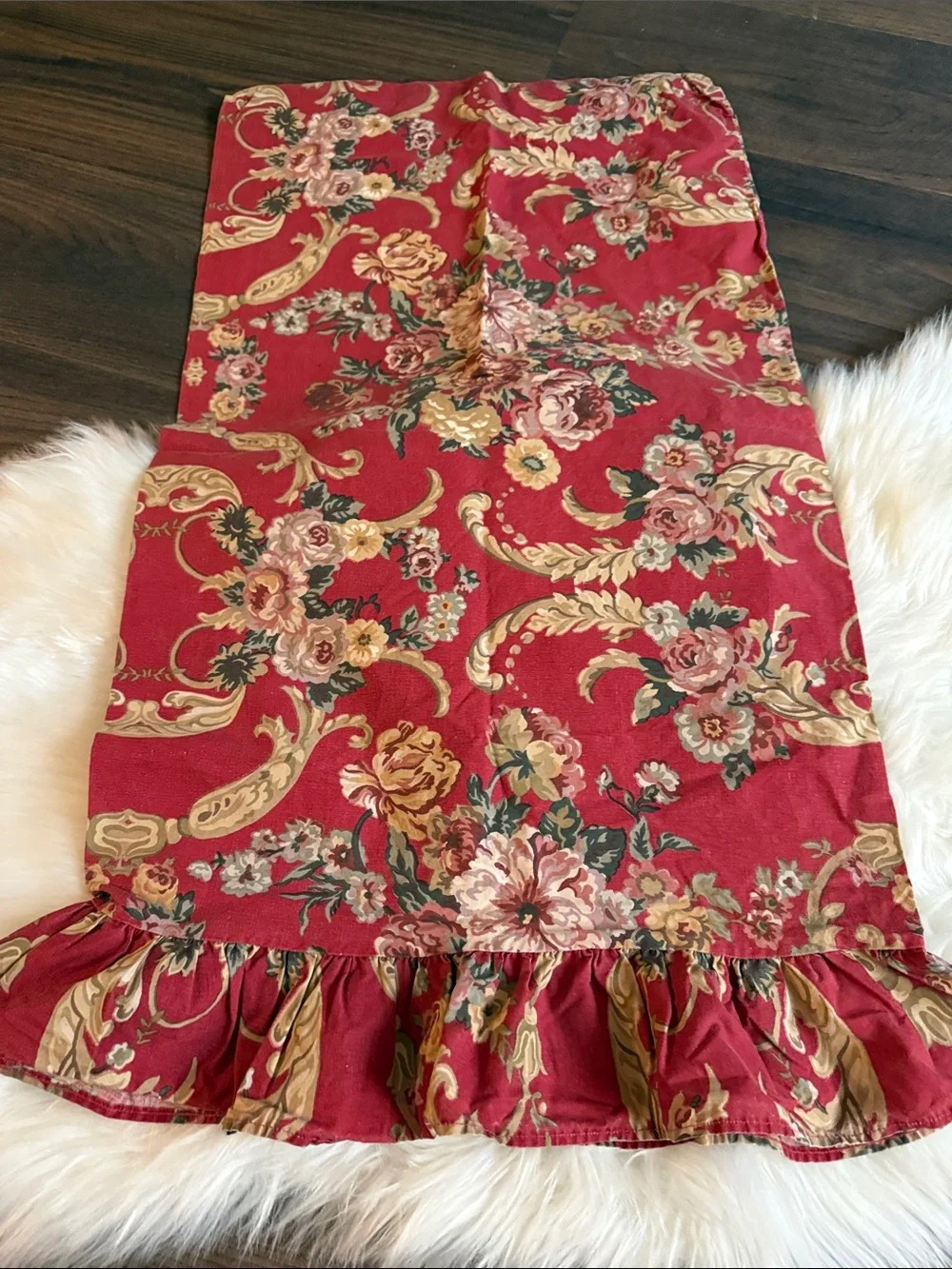 Pair of Vintage Ralph Lauren King Pillowcases Floral Ruffle Edge